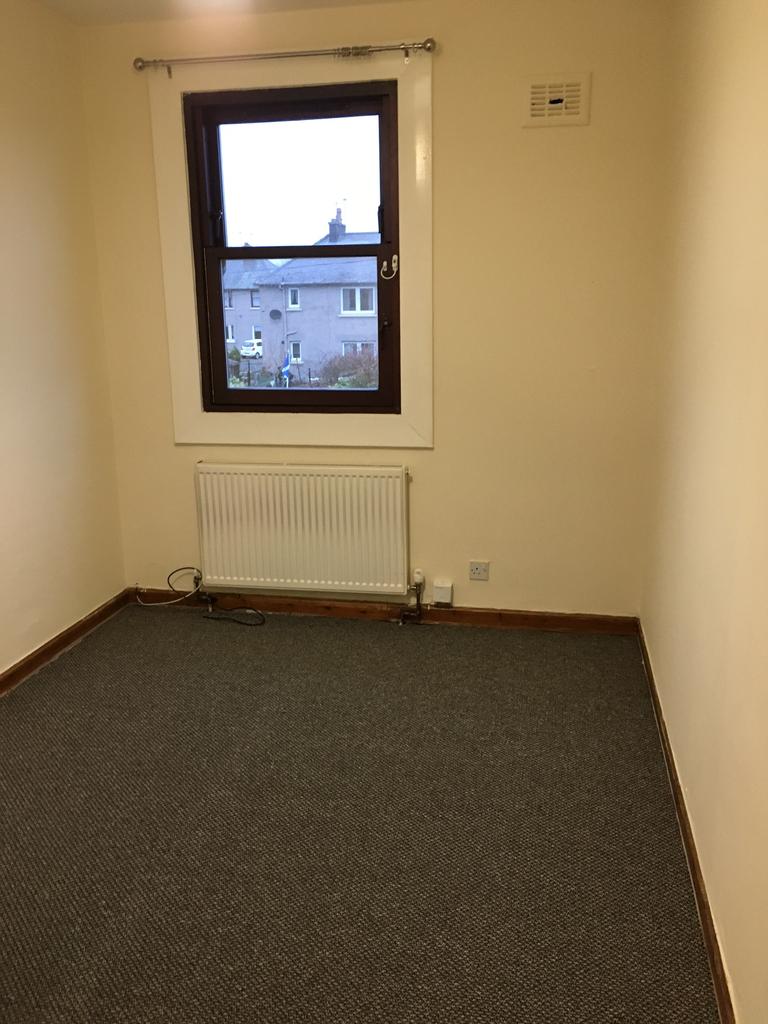 Eldindean Road, Bonnyrigg EH19 2 bed flat £825 pcm (£190 pw)