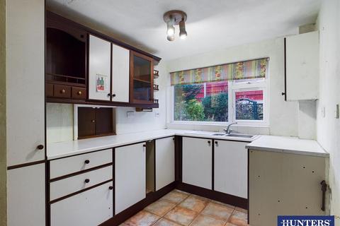 2 Beckside, Kendal, LA9 7PF