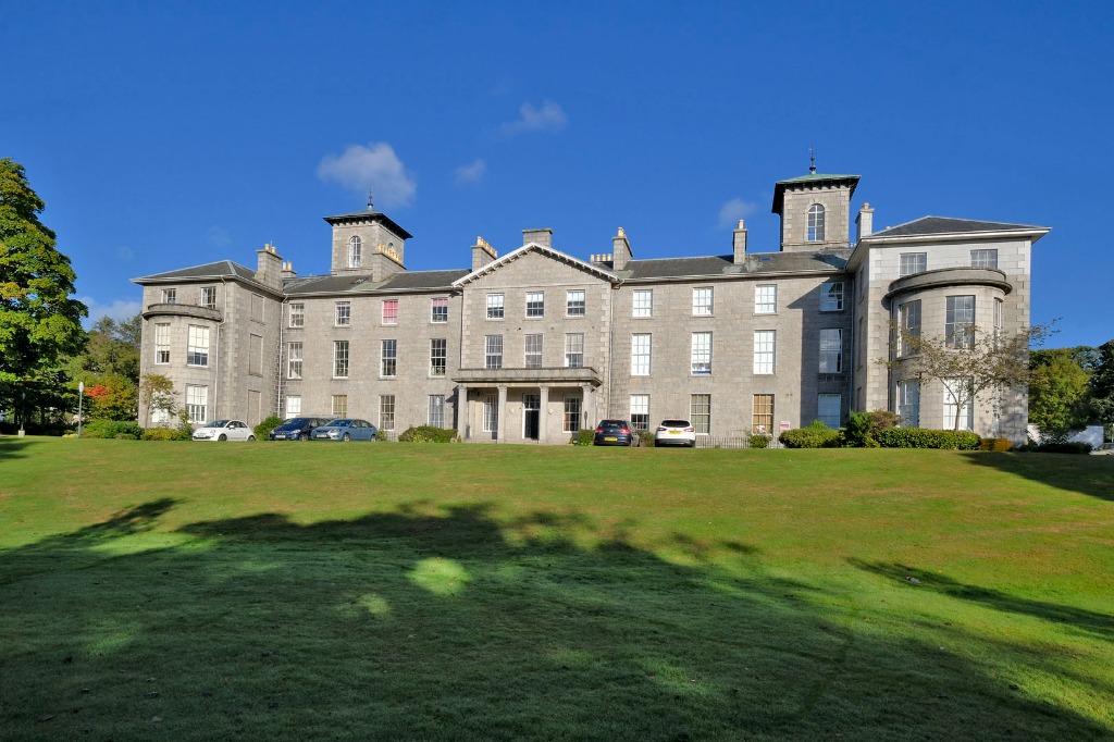 16 Shaw Crescent, Ashgrove, Aberdeen... 2 bed flat £199,000