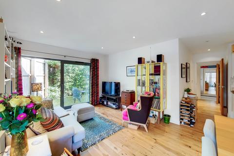 2 bedroom semi-detached house for sale, Woodland Mews, London, SE137LA
