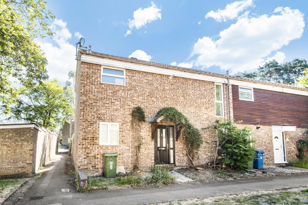 Birch Hill, Bracknell, RG12 3 bed terraced house £370,000