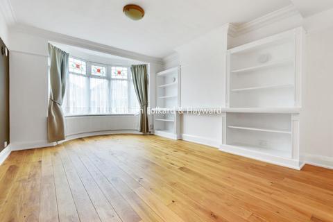 69 Station Road, West Wickham, BR4 0PY