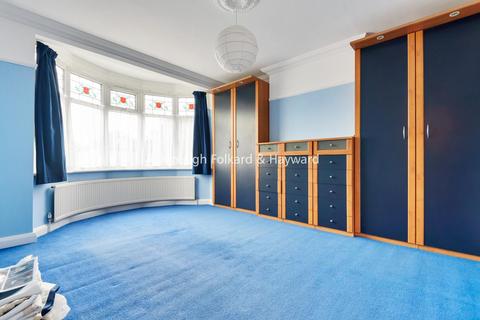 69 Station Road, West Wickham, BR4 0PY