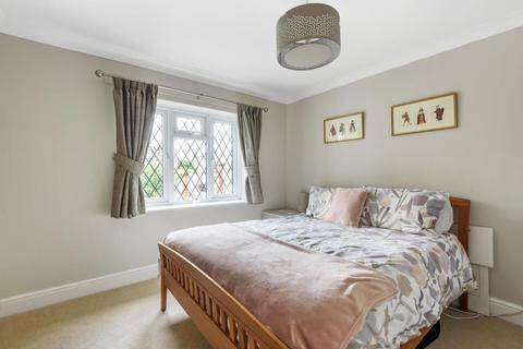Wildergorn Forest Road, Binfield, Bracknell, RG42 4HD