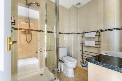 25 Applecross Close, Rochester, ME1 1SQ