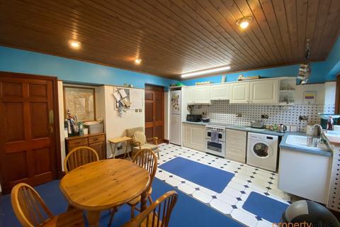 72 Hendrecafn Road, Tonypandy, CF40 1LW