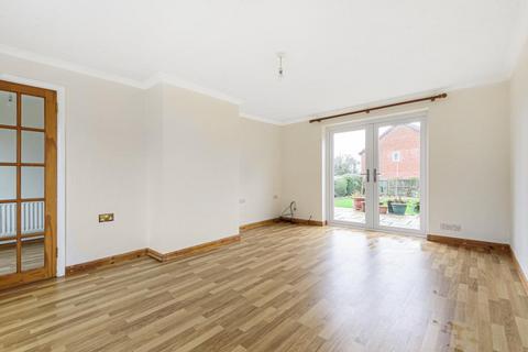 3 bedroom end of terrace house to rent, Fenny Compton,  Warwickshire,  CV47