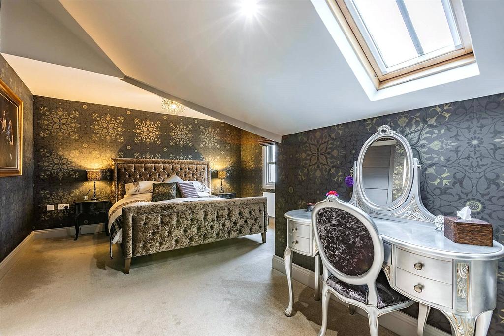 Main Bedroom