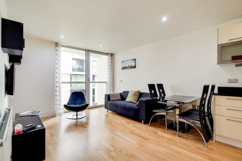 1 bedroom apartment to rent, Lanterns Way, London, E14