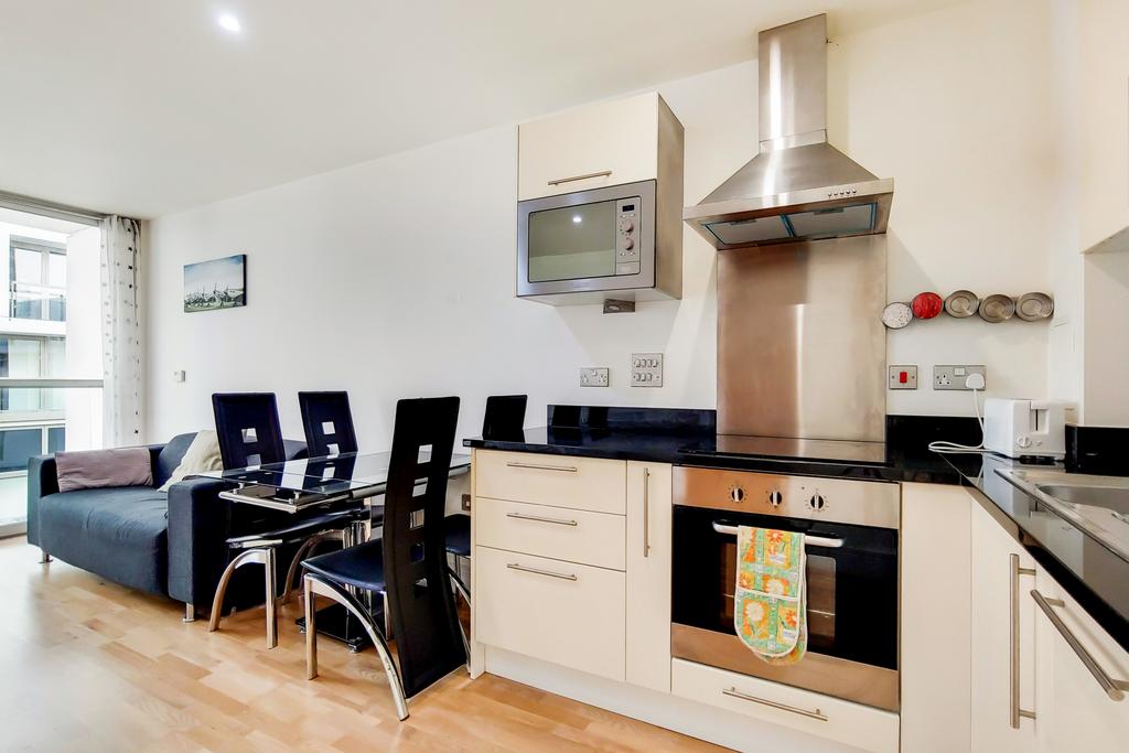 Reception/Kitchen
