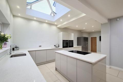Park View Gilroyd Lane, Dodworth, Barnsley, S75 3EF