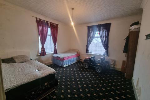 1 Mannheim Road, Bradford, BD9 5DX