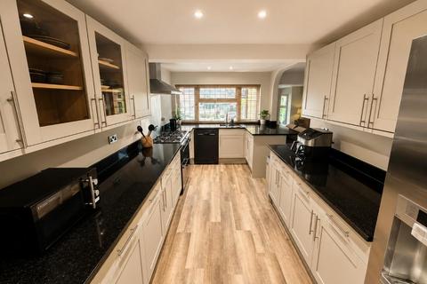 4 bedroom semi-detached house for sale, Main Road, Knockholt, Sevenoaks, Kent, TN14 7LD