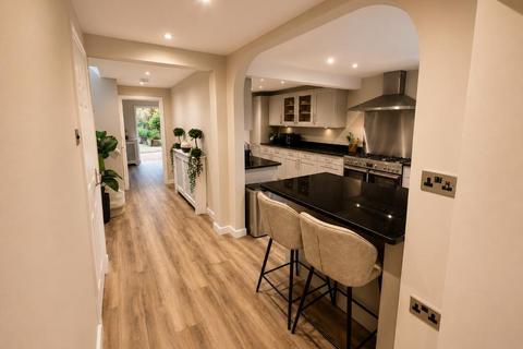 4 bedroom semi-detached house for sale, Main Road, Knockholt, Sevenoaks, Kent, TN14 7LD