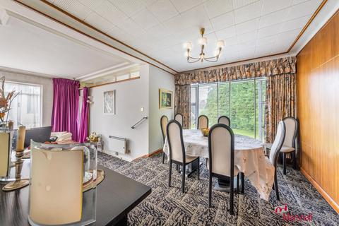26 Fallowfield, Stanmore, HA7 3DF