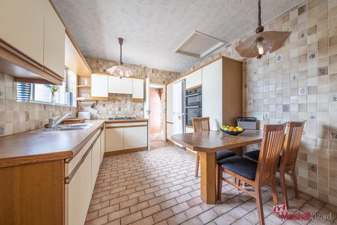 26 Fallowfield, Stanmore, HA7 3DF