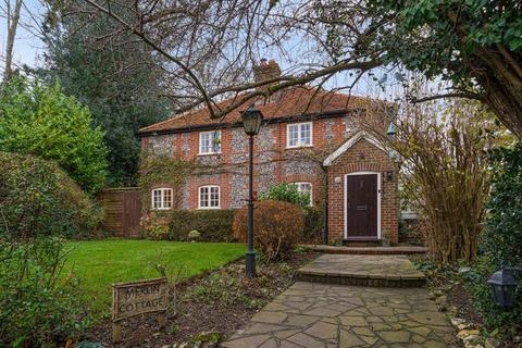 Merlin Cottage Ashmore Lane, Keston, BR2 6DJ