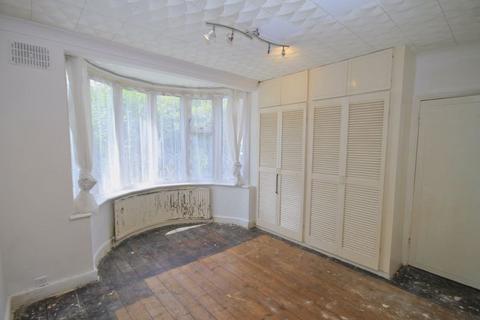 35 Stanley Avenue, Greenford, UB6 8NW