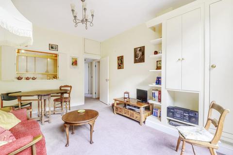 56b Woodland Rise, London, N10 3UJ
