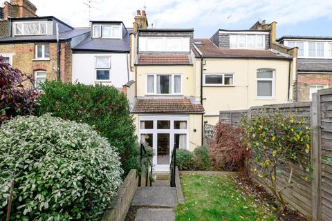 56b Woodland Rise, London, N10 3UJ