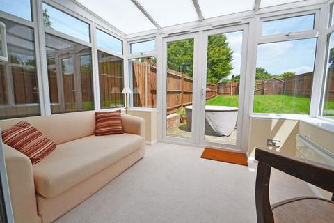 3 bedroom semi-detached house to rent - Repton Road, Orpington