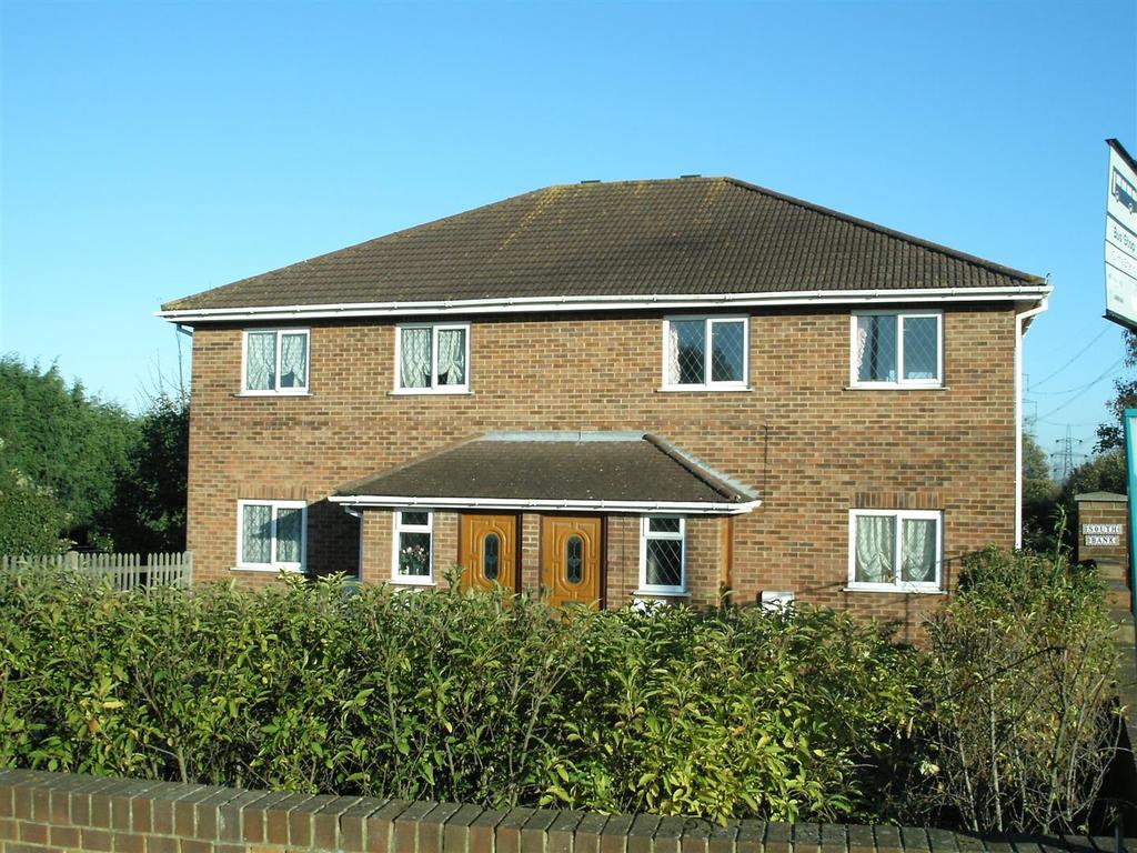 Town Road, Cliffe Woods, Rochester 1 bed flat £695 pcm (£160 pw)