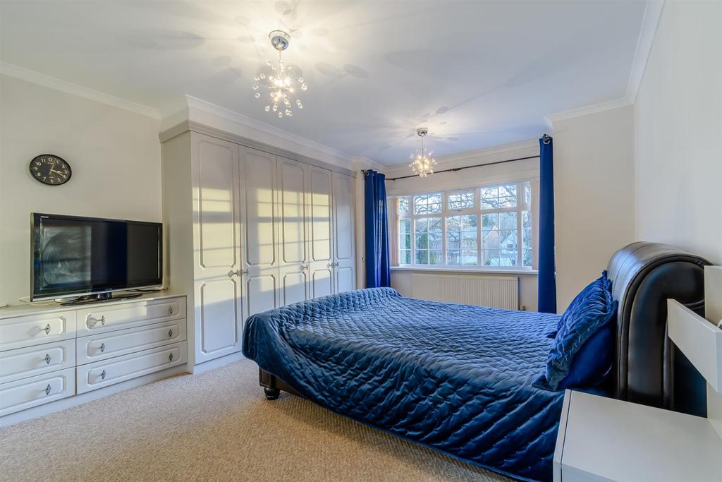 8485599-interior08.jpg