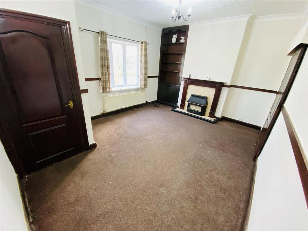 Bondgate, Selby 3 bed end of terrace house £160,000