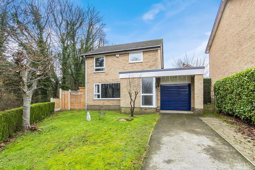 Redgrove Way, Walton, Chesterfield 4 bed detached house £350,000