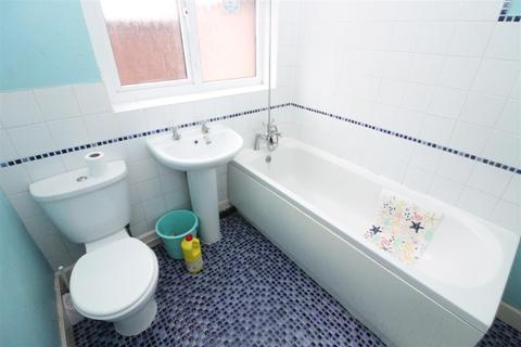 4 bedroom end of terrace house for sale - Derby Road, Wrexham