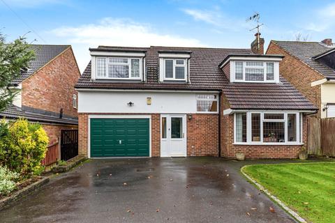 4 bedroom detached house for sale - Hill Rise, Chalfont St. Peter, Buckinghamshire, SL9