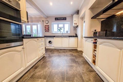 107 Lansdown Road, Gloucester, GL1 3JF