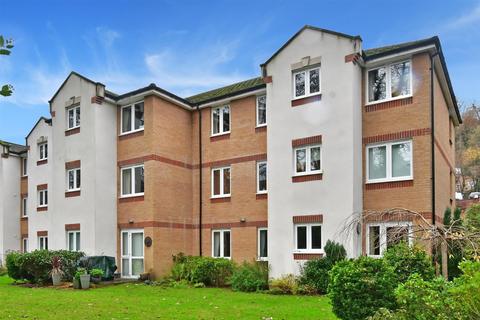 2 bedroom ground floor flat for sale - Stafford Road, Caterham, Surrey