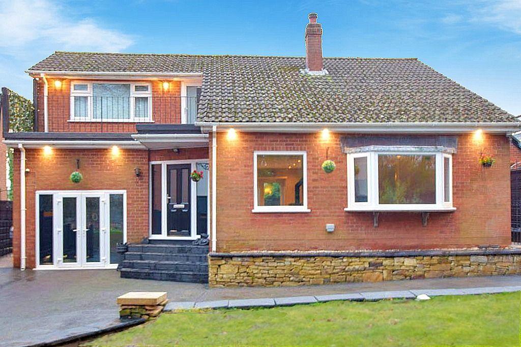 Fence Avenue, Macclesfield SK10 1LT 3 bed detached house £500,000