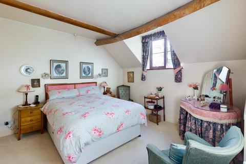 2, Moat Court Kings End Road, Powick, Worcester, WR2 4RE
