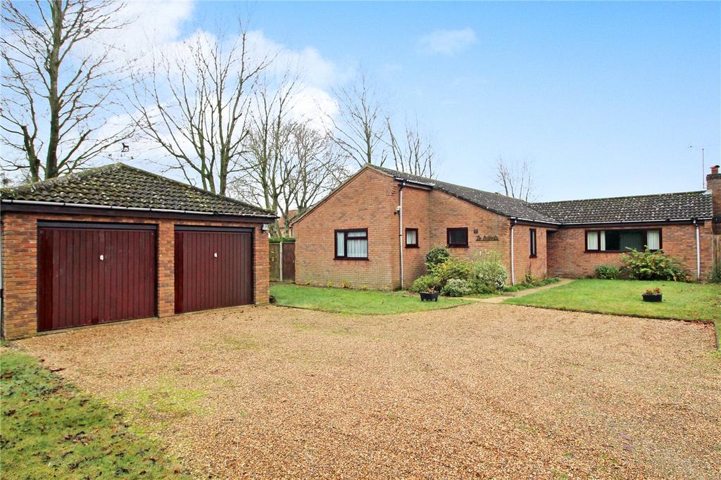 The Street, Rockland St. Mary... 4 bed detached bungalow £475,000