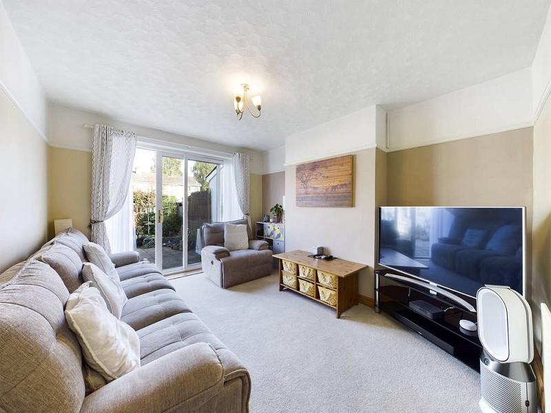 Homelands Road, Birchgrove, Cardiff. CF14 1UJ 4 bed semidetached house