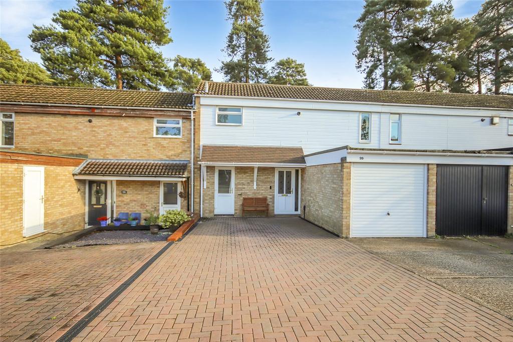 Oakengates, Bracknell, RG12 3 bed terraced house £390,000