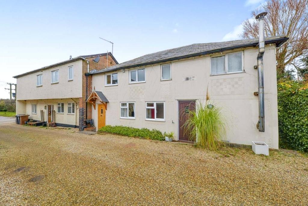 Albury, Ware, Hertfordshire, SG11 6 bed semidetached house £600,000