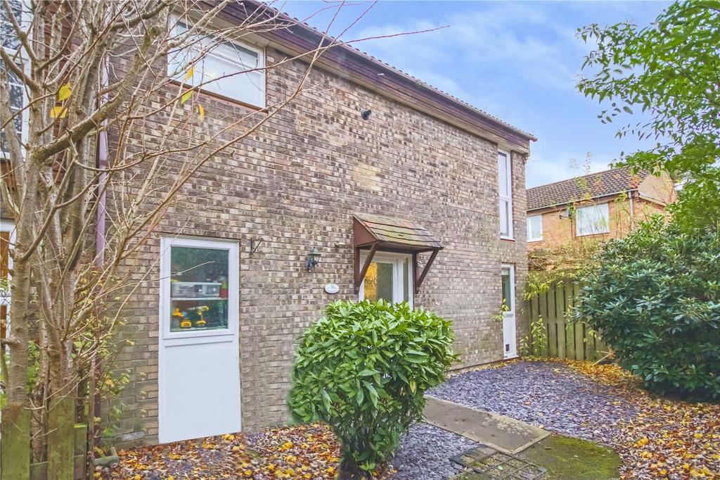 Helmsdale, Crown Wood, Bracknell, Berkshire, RG12 3 bed end of terrace