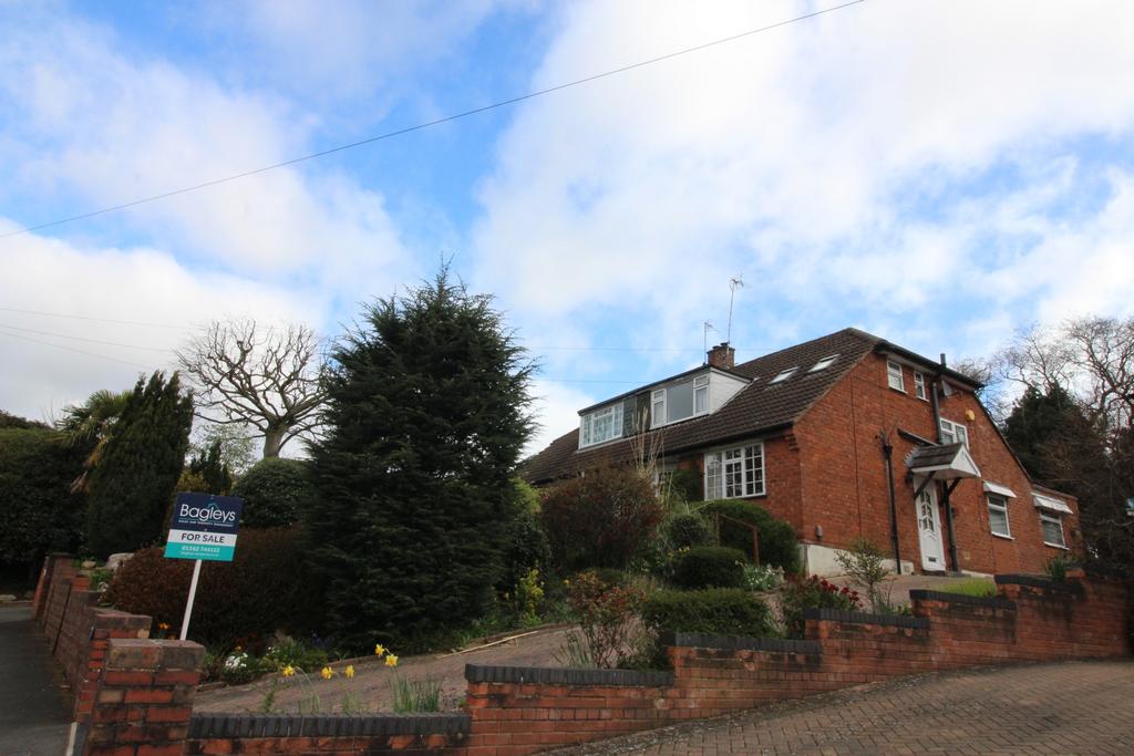 Lowe Lane, Kidderminster, DY11 3 bed bungalow £339,950