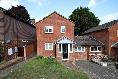 undefined, Cedarview, Canterbury