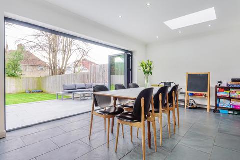 20 Kidbrooke Way, London, SE3 0JB