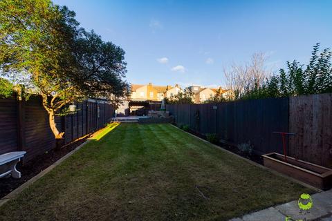 61 Ethronvi Road, Bexleyheath, DA7 4AU