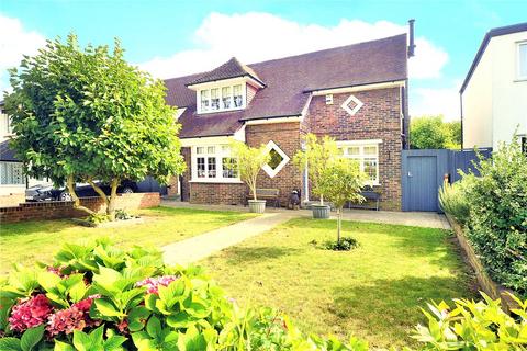 24 Waterer Rise, Wallington, SM6 9DN