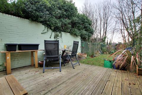 30 Cedar Road, Southampton, SO14 6HL