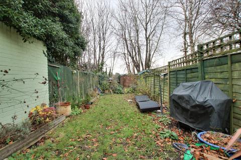30 Cedar Road, Southampton, SO14 6HL