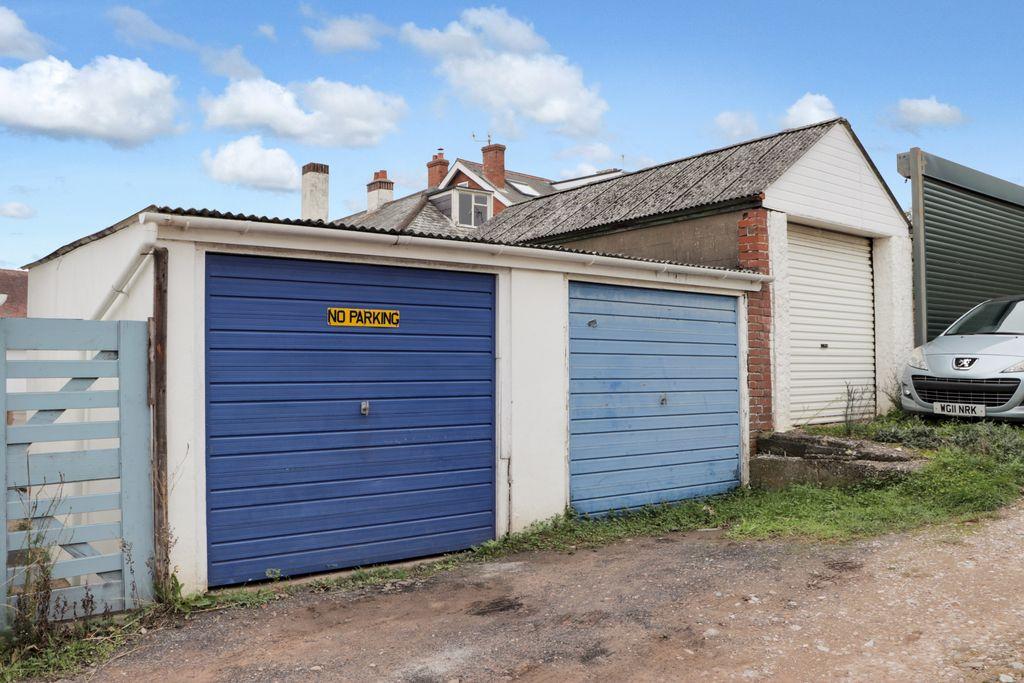 Single Garage