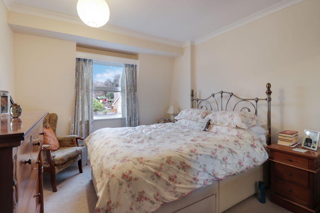 Bedroom 1 (Double)