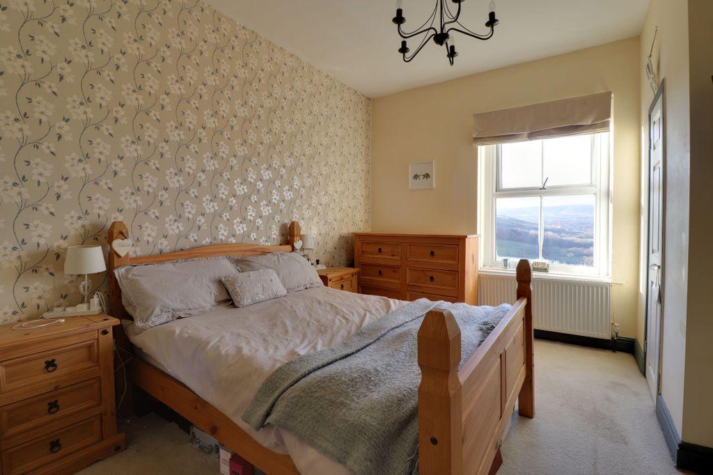 Bedroom 1 (Double)